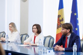 Maia Sandu s-a întâlnit cu membrii Comisiei de evaluare extraordinară a judecătorilor